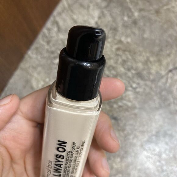 Smashbox Always On Skin-Balancing Foundation + Hyaluronic Acid - F10-N - 1oz - Picture 3 of 5